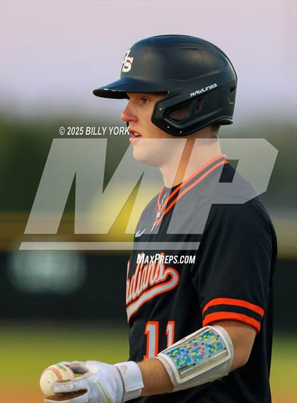 Thumbnail 3 in Grand Saline vs Mineola photogallery.