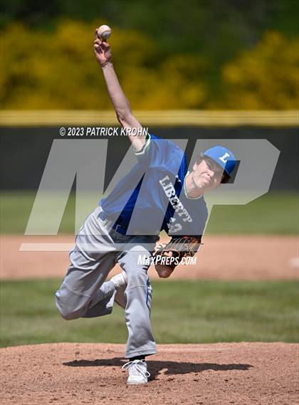 Thumbnail 2 in Liberty @ Bainbridge (WIAA 3A Round 2) photogallery.
