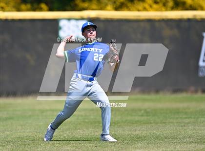 Thumbnail 2 in Liberty @ Bainbridge (WIAA 3A Round 2) photogallery.