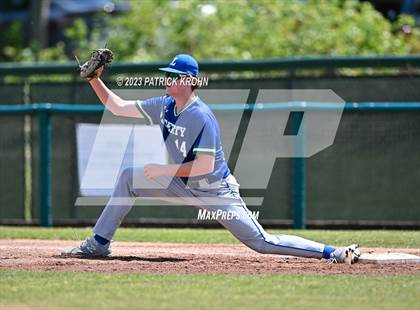 Thumbnail 1 in Liberty @ Bainbridge (WIAA 3A Round 2) photogallery.