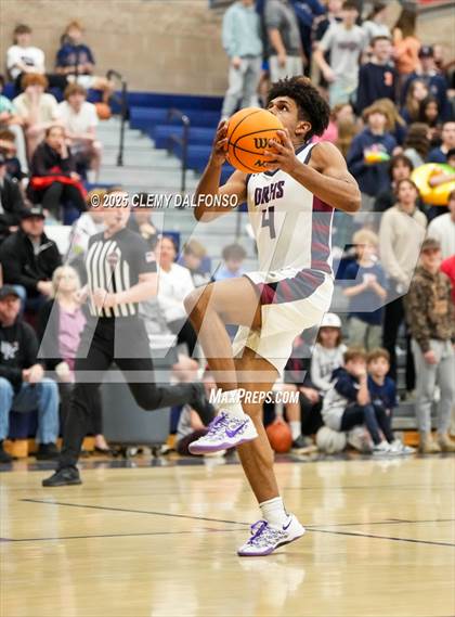 Thumbnail 3 in Palmer vs Dakota Ridge (CHSAA 5A Sweet 16) photogallery.