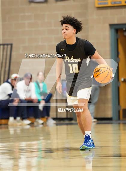 Thumbnail 2 in Palmer vs Dakota Ridge (CHSAA 5A Sweet 16) photogallery.