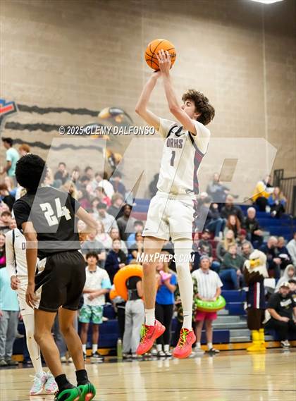 Thumbnail 2 in Palmer vs Dakota Ridge (CHSAA 5A Sweet 16) photogallery.