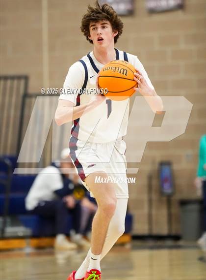Thumbnail 2 in Palmer vs Dakota Ridge (CHSAA 5A Sweet 16) photogallery.