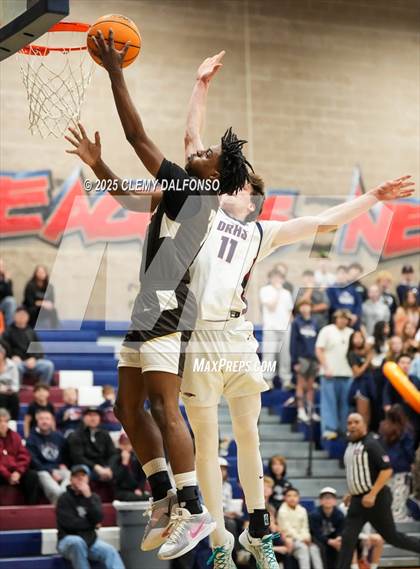 Thumbnail 3 in Palmer vs Dakota Ridge (CHSAA 5A Sweet 16) photogallery.