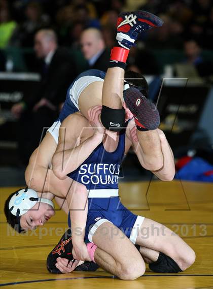 Thumbnail 2 in NYSPHSAA D1 Boys Wrestling Championships (Finals 99-138lbs) photogallery.