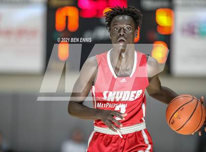 Thumbnail 1 in Carmel Christian vs Bishop Synder (Holiday Hoopsgiving Tournament) photogallery.