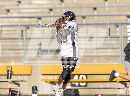 Thumbnail 3 in Lincoln Southwest vs Lincoln Northeast photogallery.