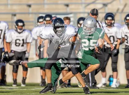 Thumbnail 2 in Lincoln Southwest vs Lincoln Northeast photogallery.