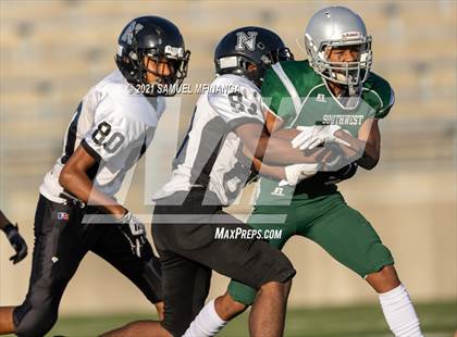 Thumbnail 2 in Lincoln Southwest vs Lincoln Northeast photogallery.