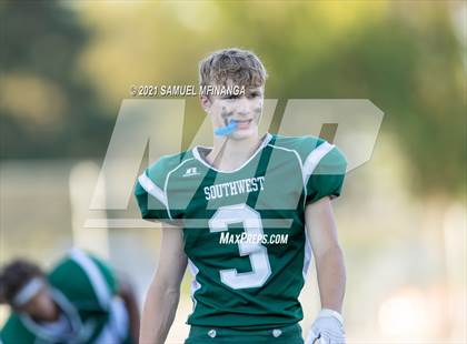 Thumbnail 2 in Lincoln Southwest vs Lincoln Northeast photogallery.