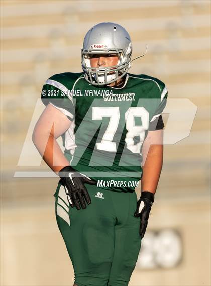 Thumbnail 2 in Lincoln Southwest vs Lincoln Northeast photogallery.