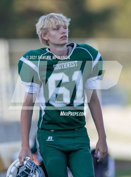 Thumbnail 2 in Lincoln Southwest vs Lincoln Northeast photogallery.