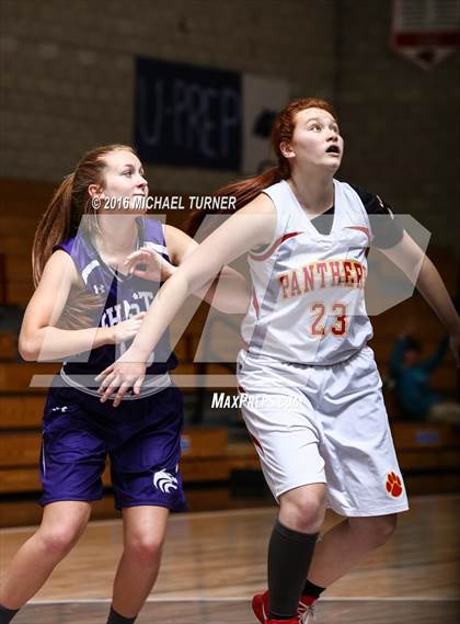 Thumbnail 3 in Shasta vs. Chico photogallery.