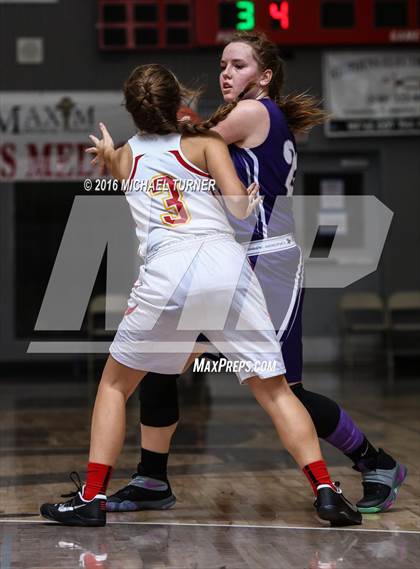 Thumbnail 2 in Shasta vs. Chico photogallery.