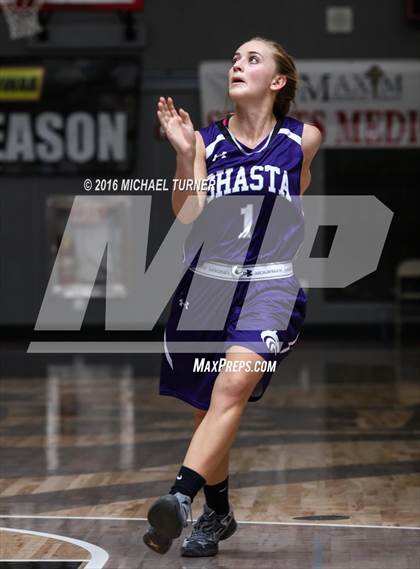 Thumbnail 2 in Shasta vs. Chico photogallery.