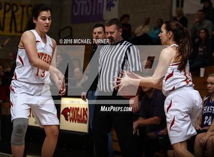Thumbnail 3 in Shasta vs. Chico photogallery.