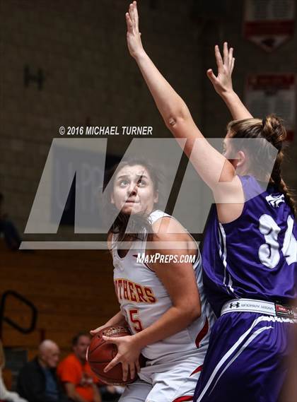 Thumbnail 1 in Shasta vs. Chico photogallery.