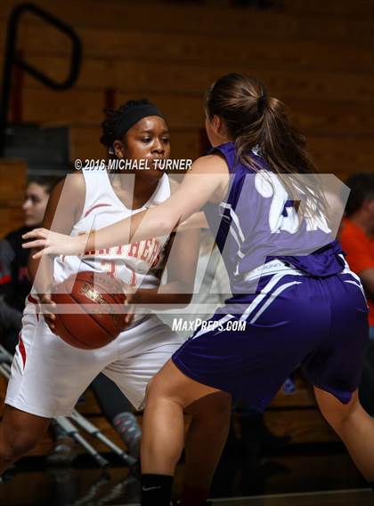 Thumbnail 3 in Shasta vs. Chico photogallery.