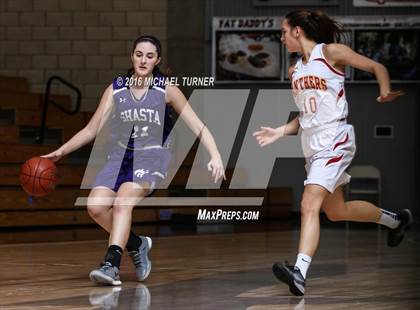 Thumbnail 2 in Shasta vs. Chico photogallery.