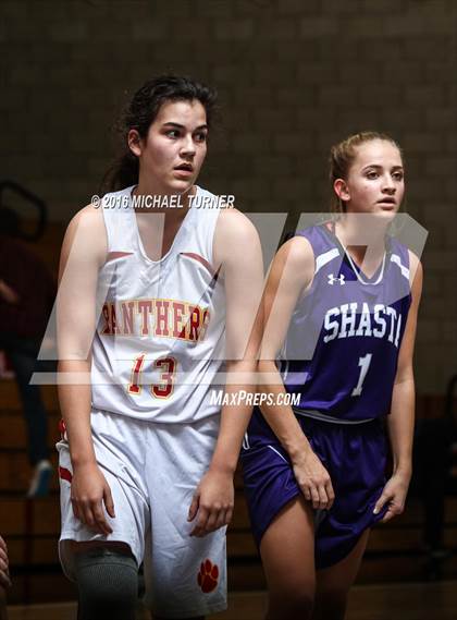 Thumbnail 2 in Shasta vs. Chico photogallery.