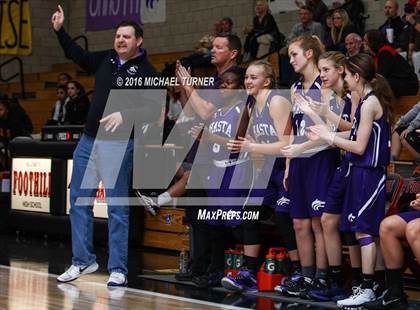 Thumbnail 1 in Shasta vs. Chico photogallery.