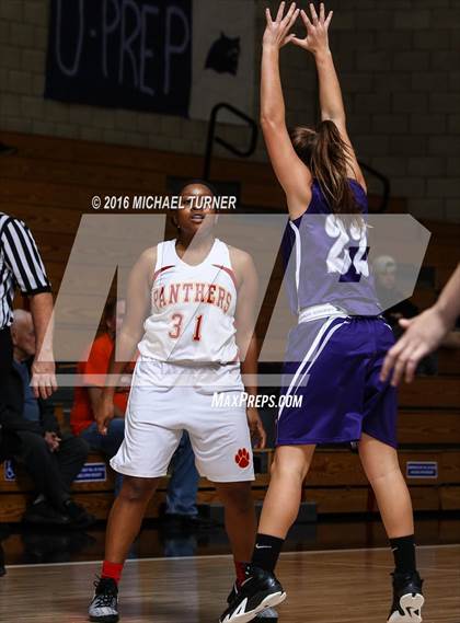 Thumbnail 3 in Shasta vs. Chico photogallery.