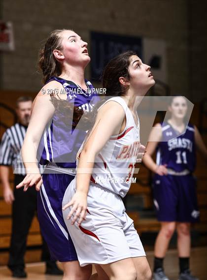 Thumbnail 3 in Shasta vs. Chico photogallery.