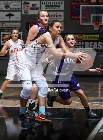 Thumbnail 2 in Shasta vs. Chico photogallery.