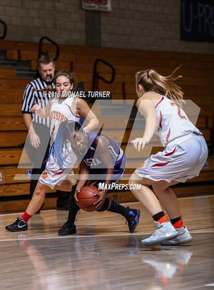 Thumbnail 1 in Shasta vs. Chico photogallery.