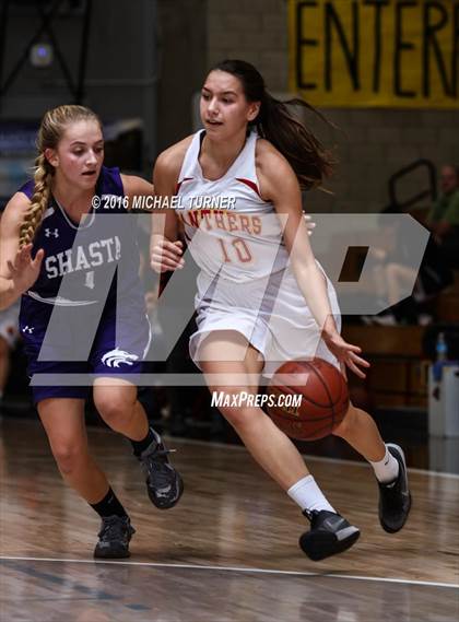 Thumbnail 1 in Shasta vs. Chico photogallery.