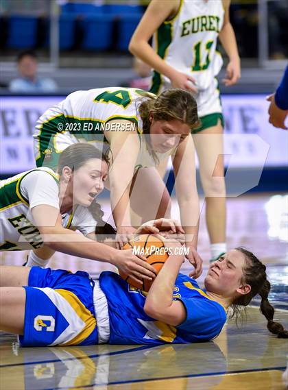 Thumbnail 3 in Coleville vs. Eureka (NIAA 1A State Semifinals) photogallery.