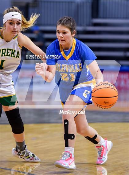 Thumbnail 3 in Coleville vs. Eureka (NIAA 1A State Semifinals) photogallery.