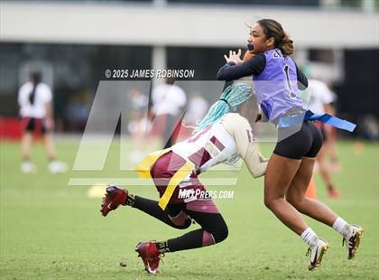 Thumbnail 3 in Florida State University High School vs Fletcher (Jaguars Preseason Classic) photogallery.