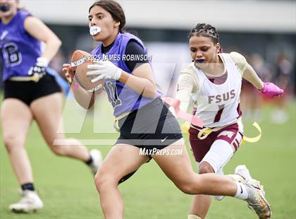 Thumbnail 2 in Florida State University High School vs Fletcher (Jaguars Preseason Classic) photogallery.