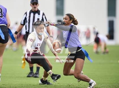 Thumbnail 2 in Florida State University High School vs Fletcher (Jaguars Preseason Classic) photogallery.