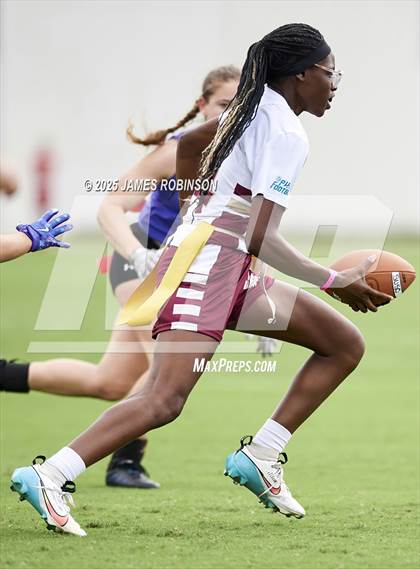 Thumbnail 2 in Florida State University High School vs Fletcher (Jaguars Preseason Classic) photogallery.