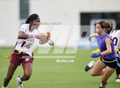 Thumbnail 2 in Florida State University High School vs Fletcher (Jaguars Preseason Classic) photogallery.