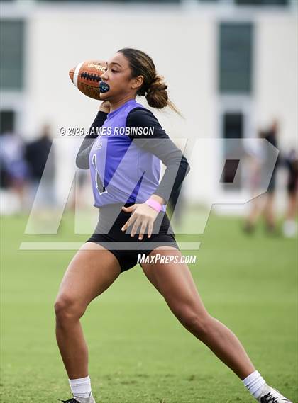 Thumbnail 2 in Florida State University High School vs Fletcher (Jaguars Preseason Classic) photogallery.
