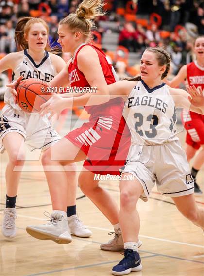 Thumbnail 3 in Snohomish vs. Arlington (WIAA 3A Playoff) photogallery.