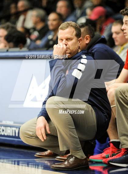 Thumbnail 3 in De La Salle vs. San Joaquin Memorial (MaxPreps MLK Classic) photogallery.
