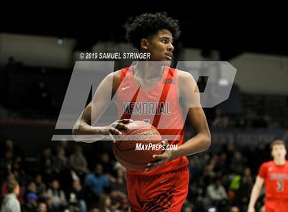 Thumbnail 3 in De La Salle vs. San Joaquin Memorial (MaxPreps MLK Classic) photogallery.