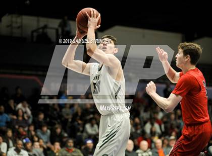 Thumbnail 1 in De La Salle vs. San Joaquin Memorial (MaxPreps MLK Classic) photogallery.
