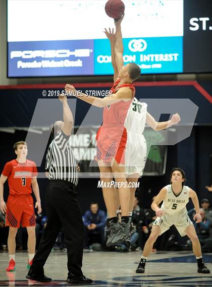 Thumbnail 1 in De La Salle vs. San Joaquin Memorial (MaxPreps MLK Classic) photogallery.