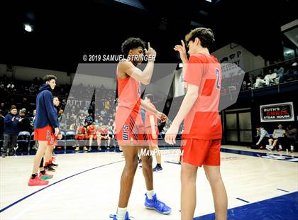 Thumbnail 1 in De La Salle vs. San Joaquin Memorial (MaxPreps MLK Classic) photogallery.