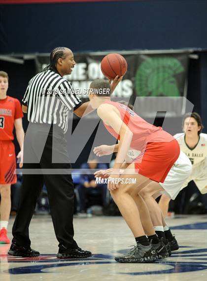 Thumbnail 2 in De La Salle vs. San Joaquin Memorial (MaxPreps MLK Classic) photogallery.