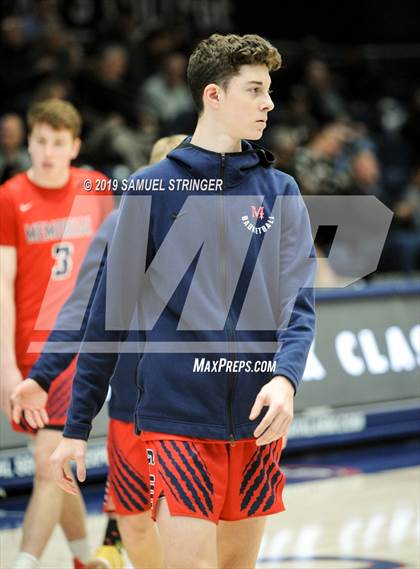 Thumbnail 1 in De La Salle vs. San Joaquin Memorial (MaxPreps MLK Classic) photogallery.