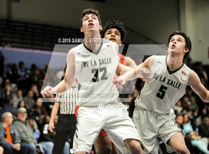 Thumbnail 2 in De La Salle vs. San Joaquin Memorial (MaxPreps MLK Classic) photogallery.
