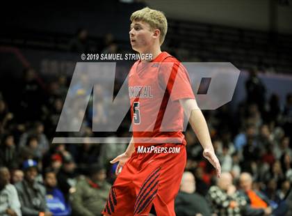 Thumbnail 1 in De La Salle vs. San Joaquin Memorial (MaxPreps MLK Classic) photogallery.