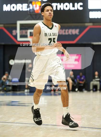 Thumbnail 3 in De La Salle vs. San Joaquin Memorial (MaxPreps MLK Classic) photogallery.